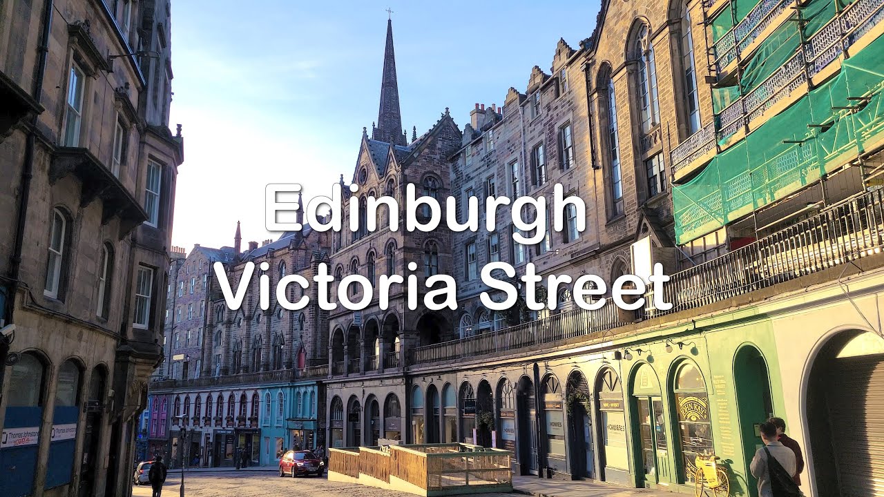 [4K]  Edinburgh🇬🇧 Sunday Victoria Street Royal Mile & Castle🥐🍖 - Scotland