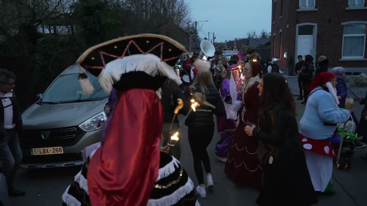 Carnaval d'Epinois 2023 11 Dames de la Drève