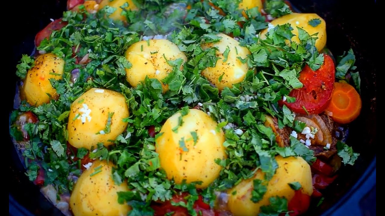 ☝ Хашлама (мясо с овощами тушеное в пиве) в казане на костре!