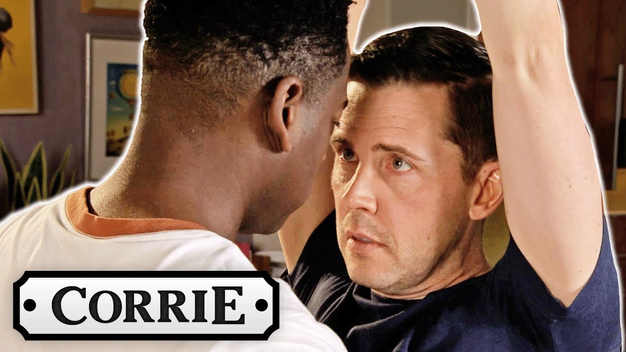 James Tries to KISS Todd Behind Theo’s Back | Coronation Street