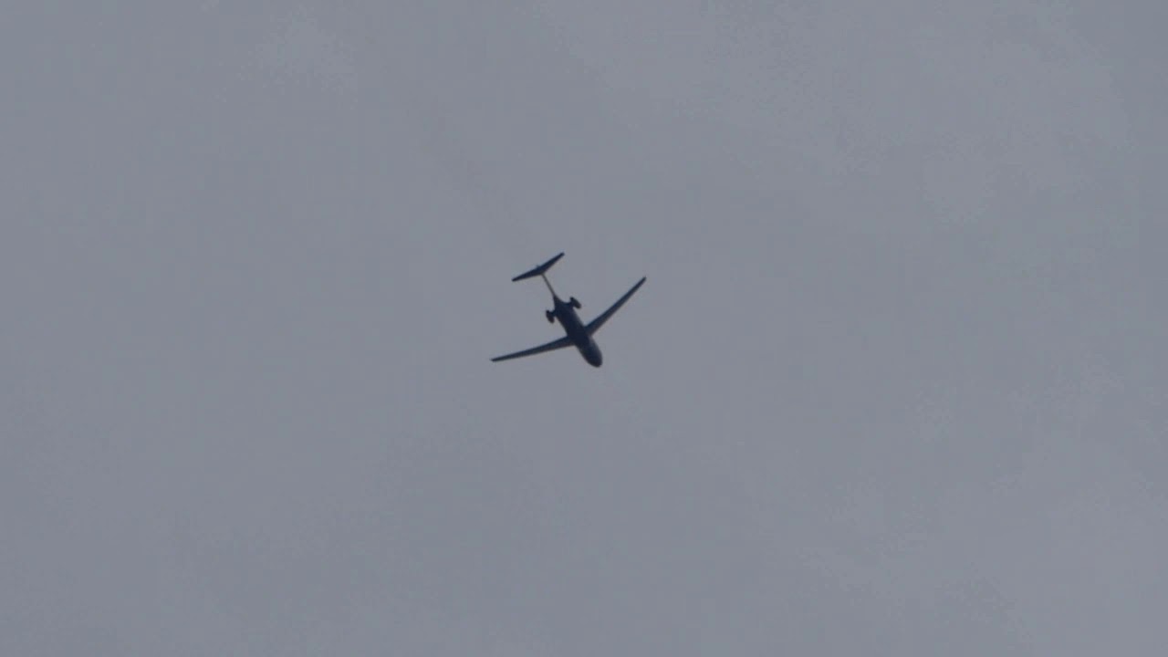 unidentified plane low over west Hamilton turning (back ?) toward John C. Munro airport