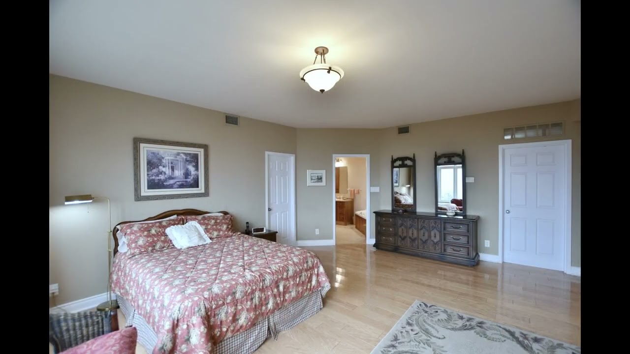 Lease - 10 Bay St E PH 3, Thornbury ON N0H 2P0, Canada
