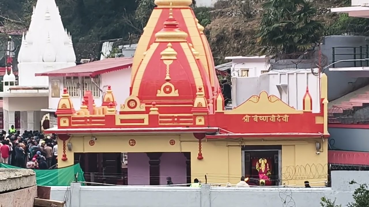 मंगलवार सुबह कि आरती 10फरवरी 26श्री नीम करोरी महराज जी कि आरती कैंची dham🙏🌺🚩🔱