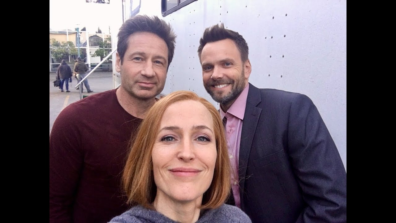 Gillian Anderson, David Duchovny, and others share behind the scenes from The X-Files season 11