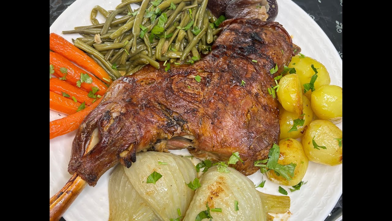 ÉPAULE D'AGNEAU RÔTIE AUX LÉGUMES.@ThafathUssirem @KEDYM