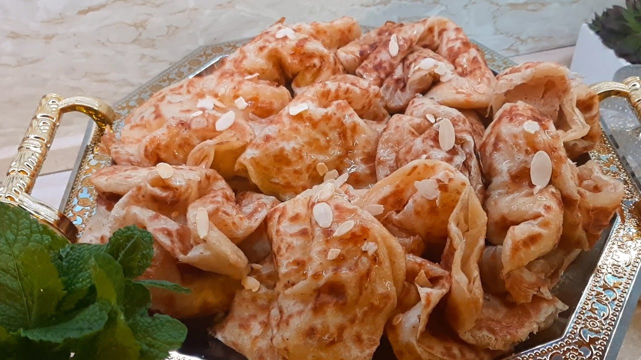 مسمن باللوز دايزو الكلام مورق بحشوة حلوة تفكرك في مذاق البسطيلة والقرمشة ياسلام