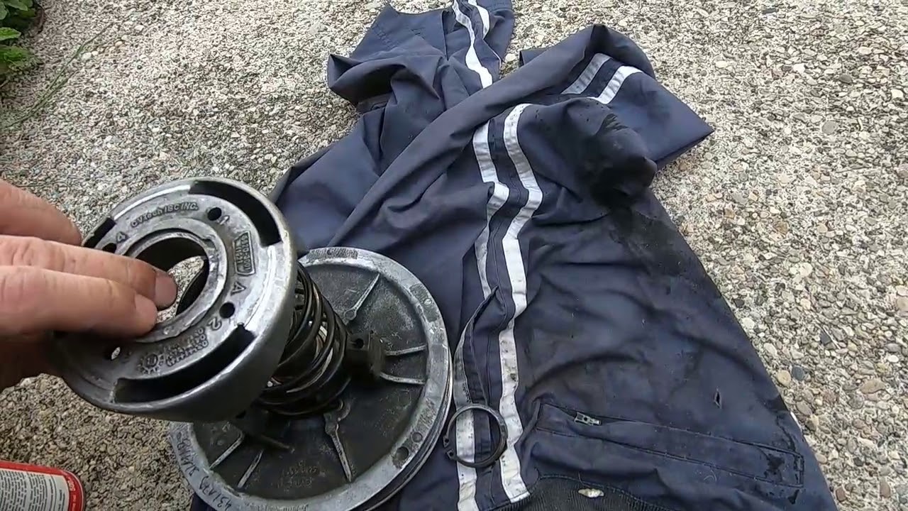 Démontage variateur secondaire Aixam