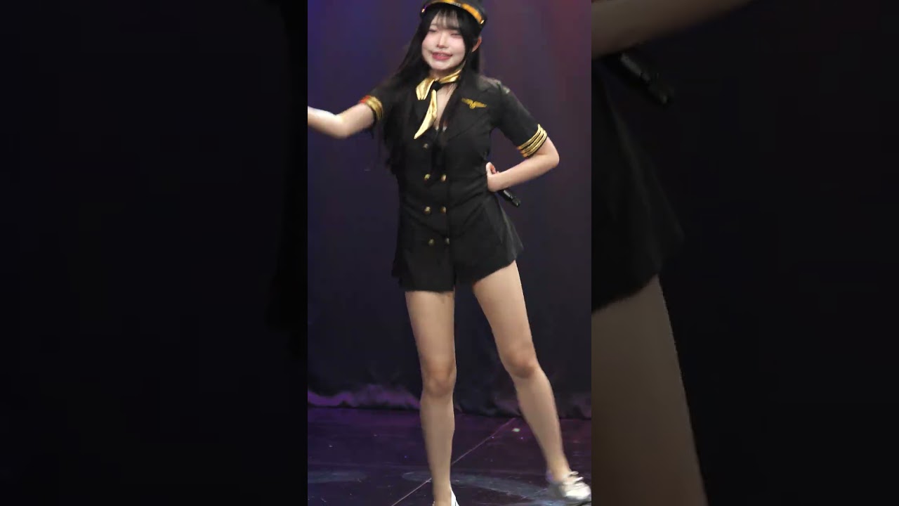 250918 청춘도감 vol.16 ~ 제복을 너에게 ~  'キミキミキミ' 아이슈 모모 직캠
