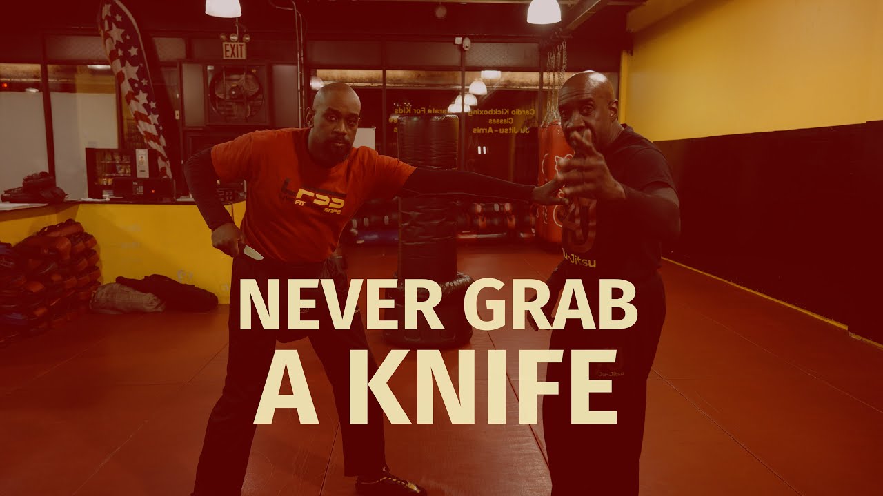Never Grab A Knife - Self Defence Techniques