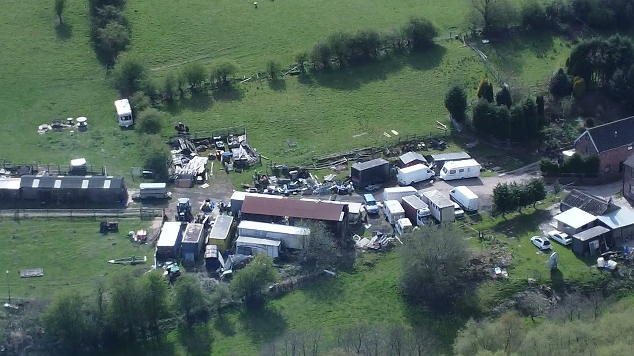 HARROP EDGE MOTTRAM TO KERRY FOODS GODLEY HYDE, WITH GOLLUM ON HIS ROCK...DJI MINI 2.