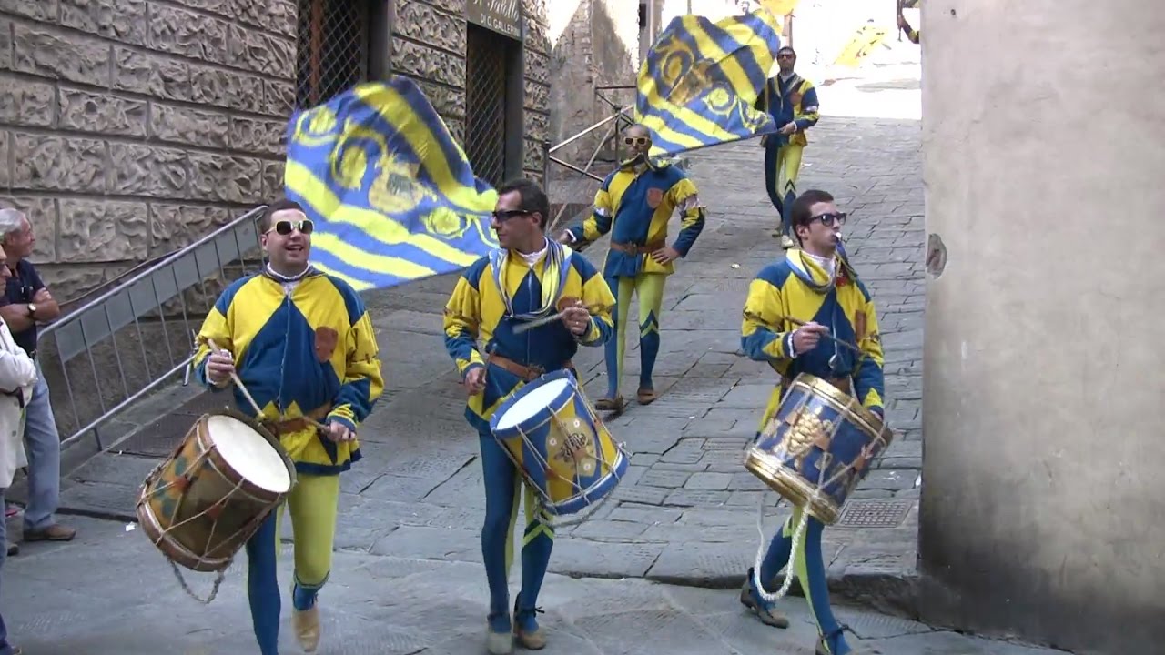 2010 -  Italy - Siena - Processione della Contrada Tartuca