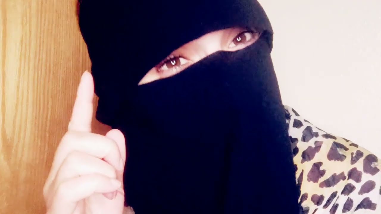 شوفوا وصال و فرحة ديال وصال فالعمرة و مفاجئة الكبيرة تلقاو معاهم@wissal.ali.family 
