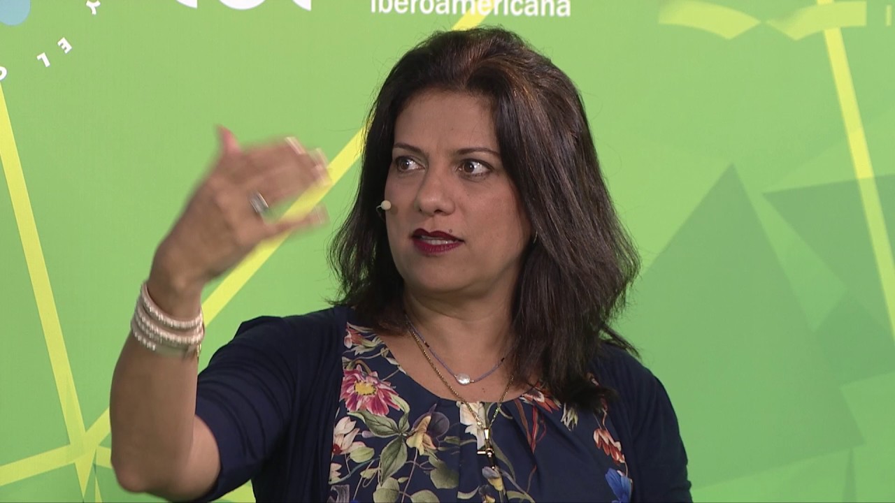 TV Morfosis CR I Mesa Redonda 3: Estrategias de comunicaci&oacute;n para los procesos de digitalizaci&oacute;n