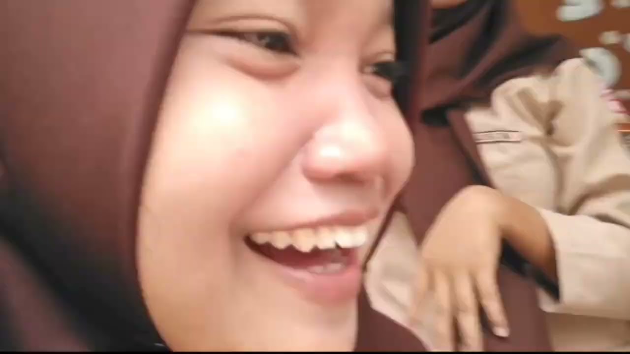  Day 3 || A Day at School and Hanging Out with Friends After Class 🤩👏