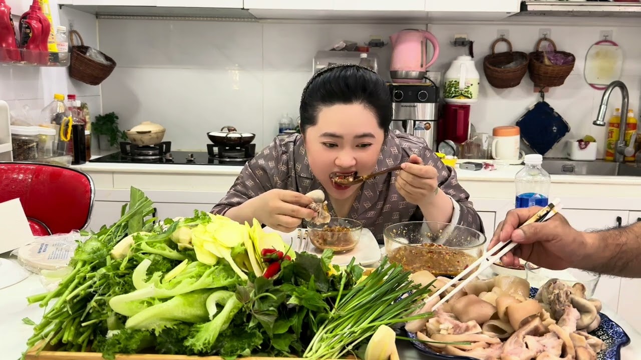 THỊT LUỘC CUỘN BÁNH TRÁNG cùng em dung nha
