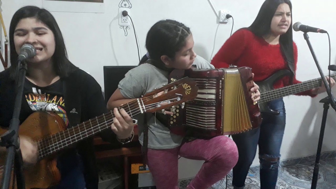 Candelaria y Yuliana SoSa nuestro primer video !!