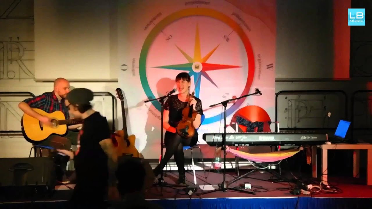 Katrin Hammerschmidt: Falling into pieces (live version)