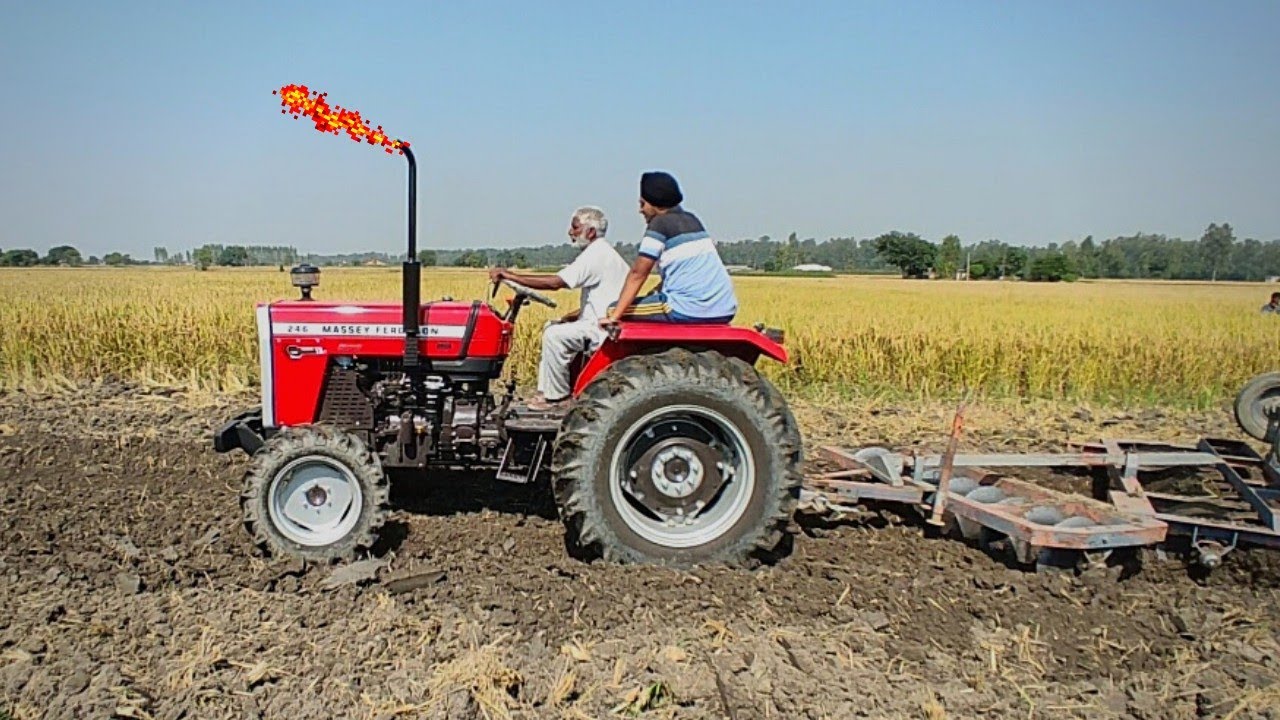 Massey Ferguson 246 Dynatrac 4wd// performance on 18 disk harrow . (ਇਹ ਨੀ ਦੱਬਦਾ⛳)