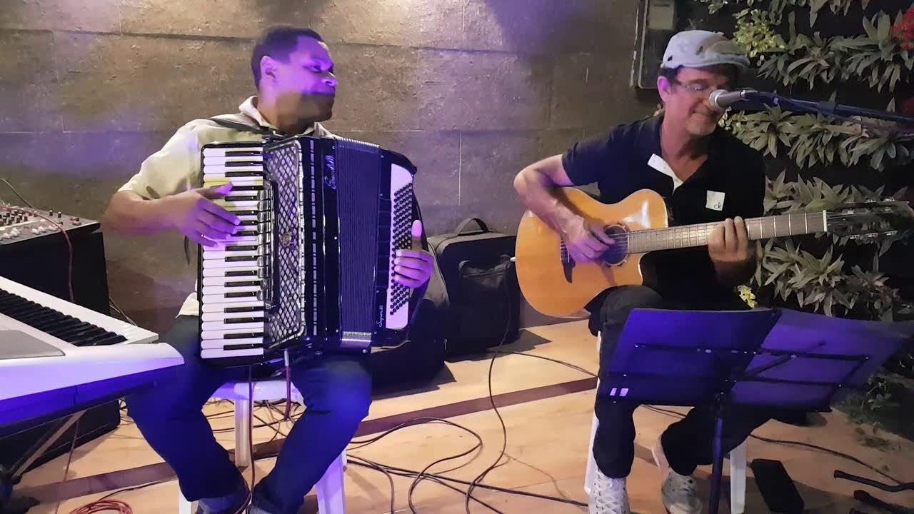 My Way - Frank Sinatra por Alexandre Couto  (Violão) e Franciel Andrade  (sanfona)