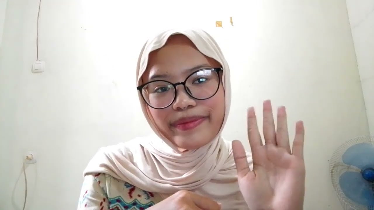 Noor Izzati Az-Zahra | D3401251076 | ST21 | Self Introduction 