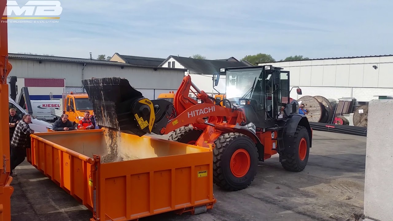 Gr&ouml;&szlig;ter MB-Brecherl&ouml;ffel f&uuml;r Radlader im Herzen des Ruhrgebiets