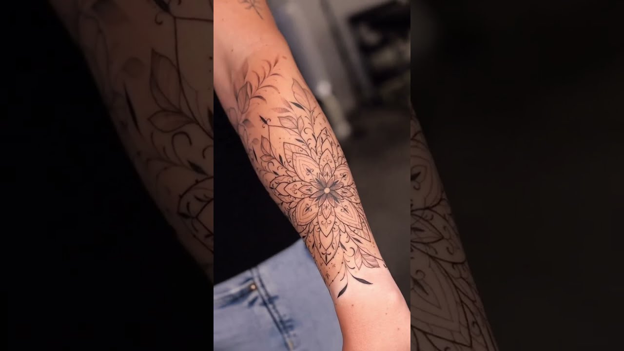 Full coverage Hand tattoo design