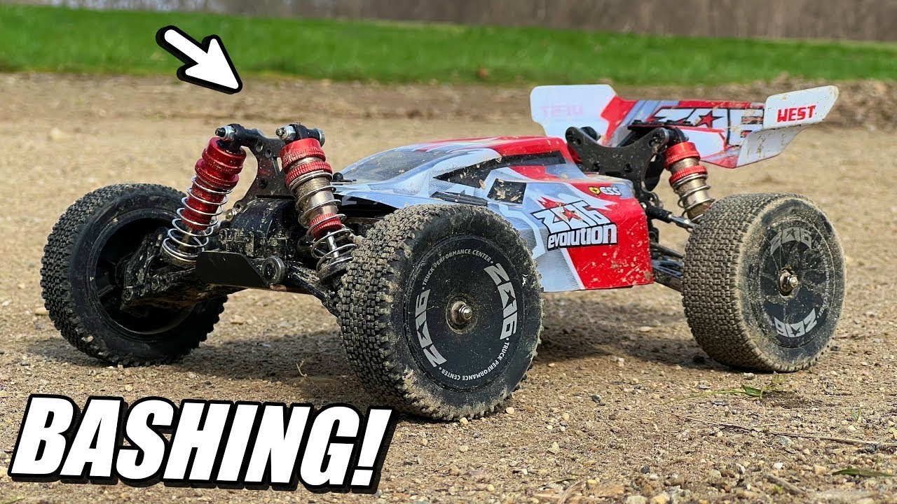 WL-Toys 144001 BASHING and REAL First Run!