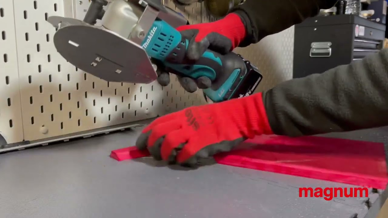 Magnum Super45 Rubber Skiver