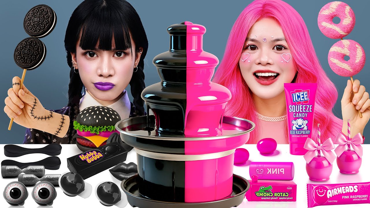 ピンク色の食べ物 VS 黒い食べ物チャレンジ｜ASMRモッパン デザート対決 ウェンズデー VS バービー