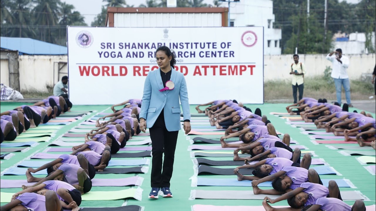 Parvritta Janu sirasana Yoga world record by SSIYRC Students 
