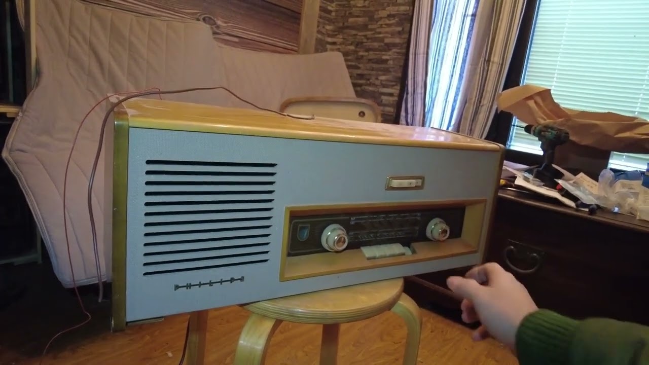 PHILIPS B4SF83A Putkiradio