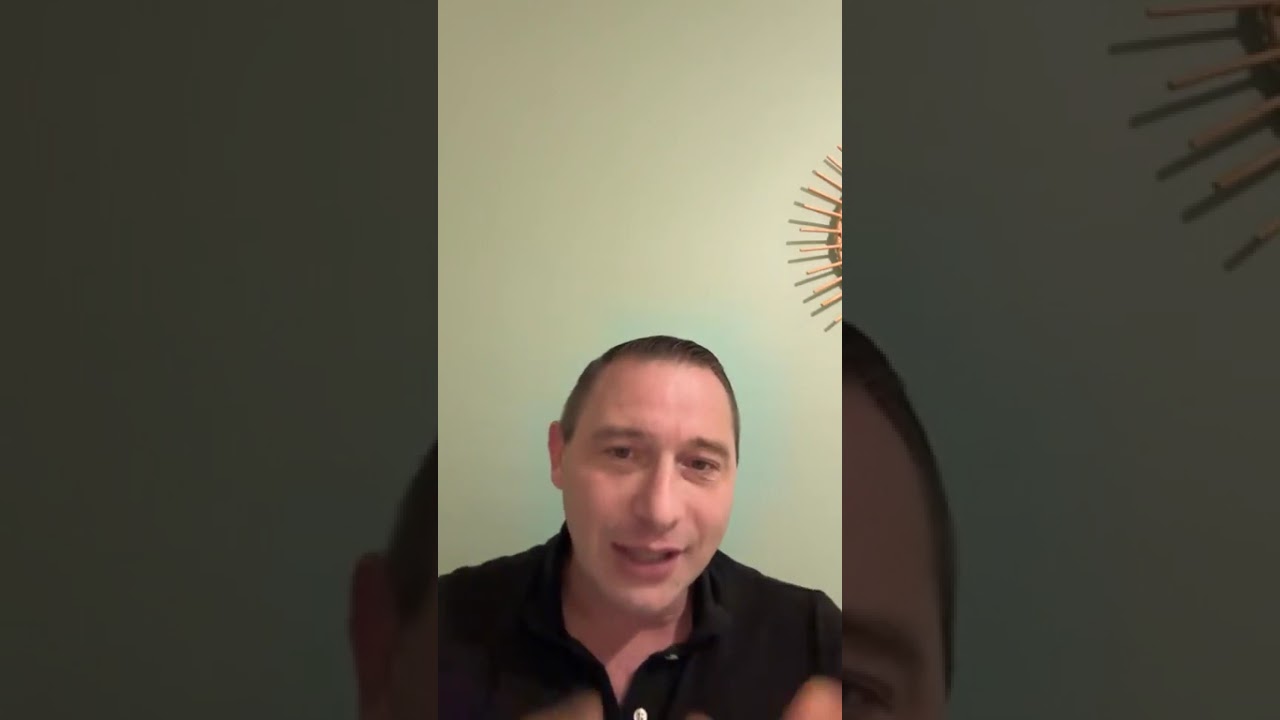 👉🚨 Macron a complètement pété les plombs ￼