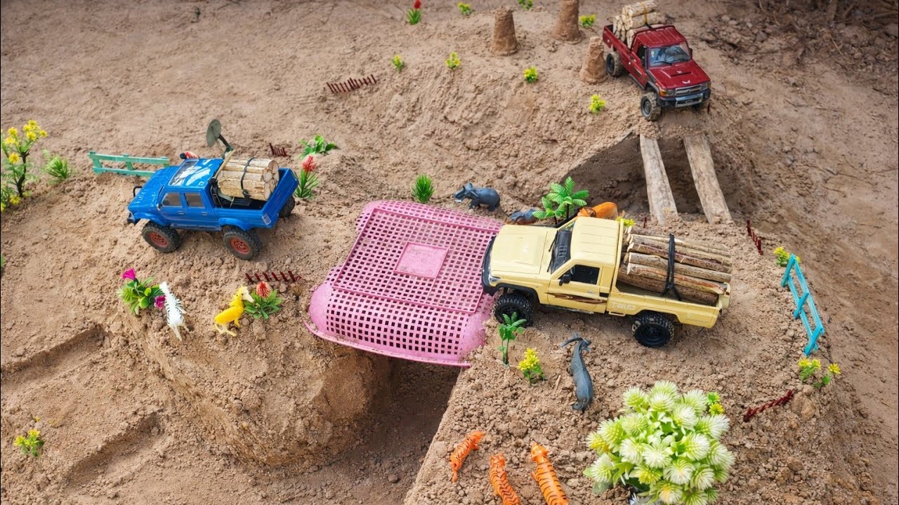 Extreme RC Off-Road Mountain Climb | Heavy Log Truck Cargo Challenge 