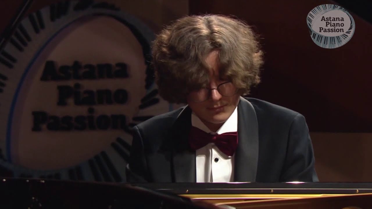 Daniel Nemov. F. Liszt - Fantasy on two themes from Mozart's opera 