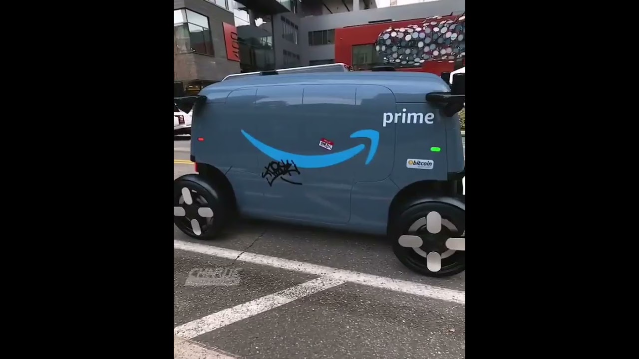 This Amazon Zoox concept into a Prime delivery robot. It was launched in 2020. by FG 7