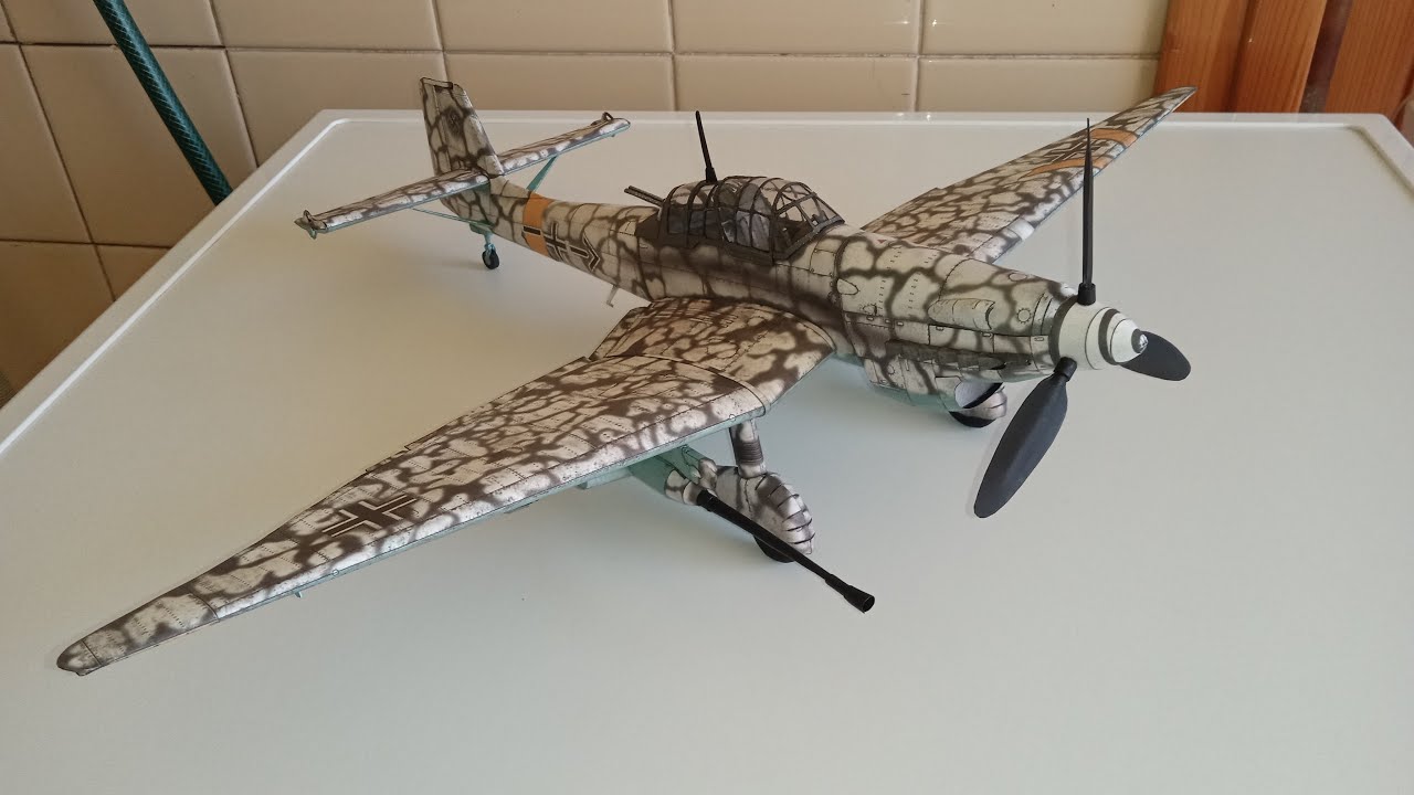 JUNKERS JU-87 G-2 STUKA KANONENVOGEL Model kartonowy Paper model