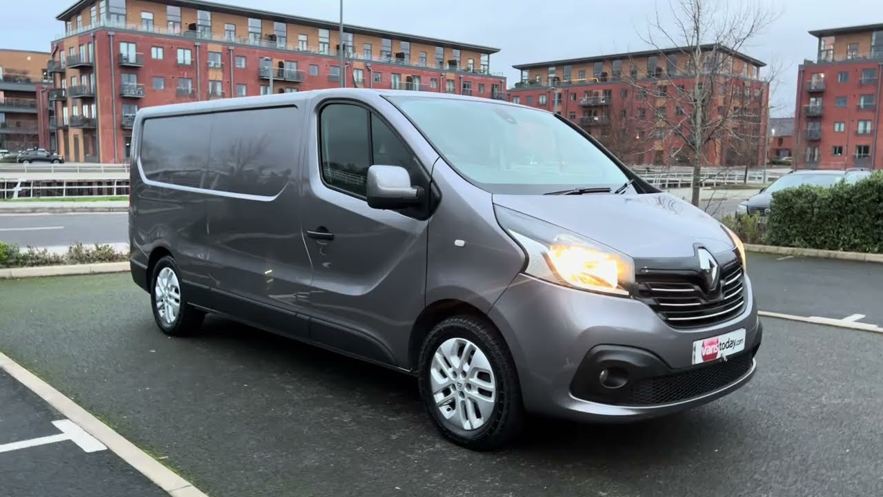 Обзор нашего Renault Trafic Sport LWB 2019 года, выставленного на продажу @VansTodayWorcester