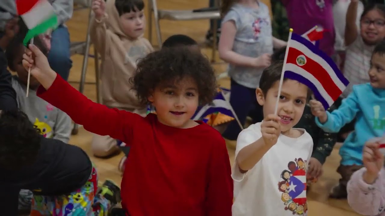Townline Elementary students share their heritage, traditions during Parade of Nations