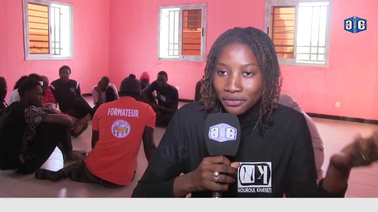 Ndeye Fall Actrice Comédienne  le Théâtre ma vie Parce que..