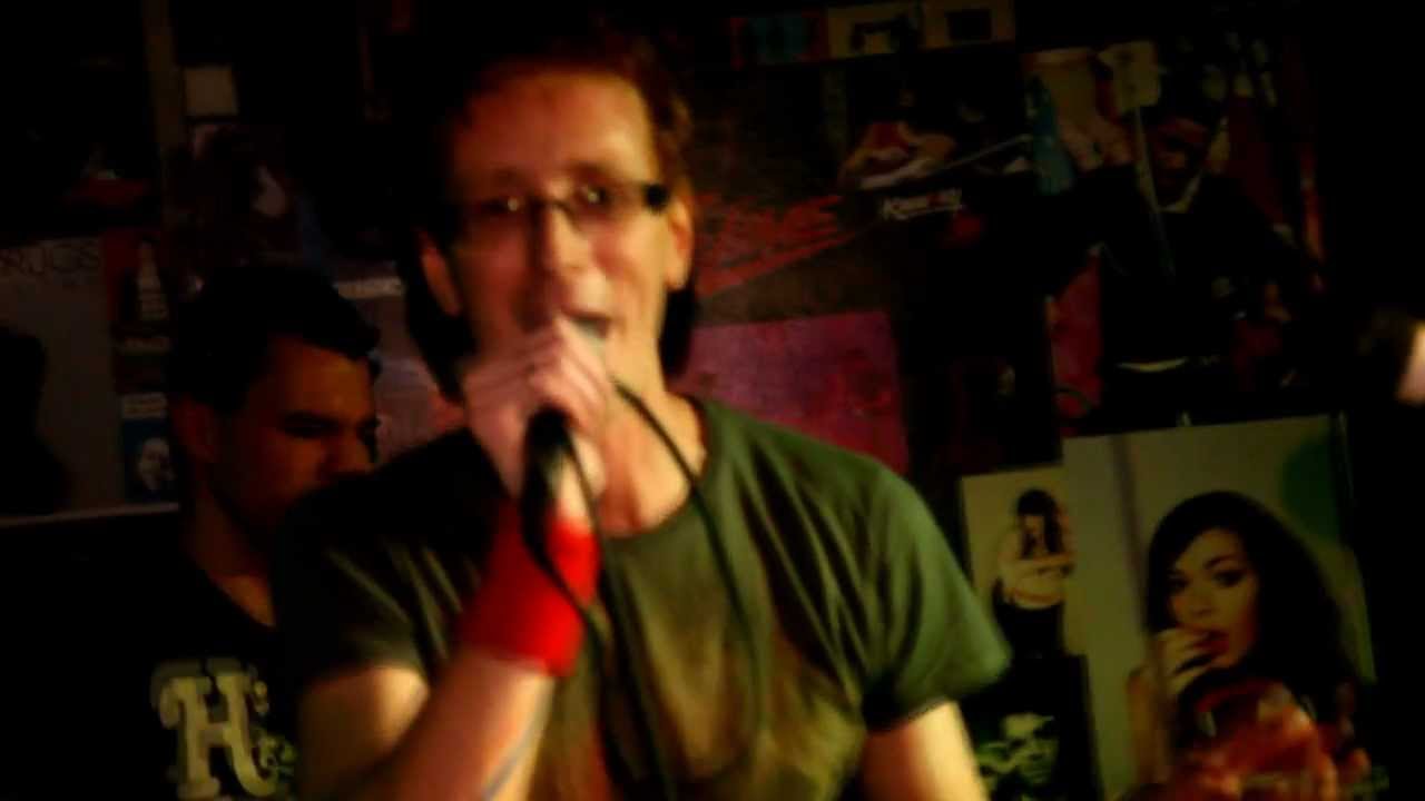 Crescendo - K&ouml;nigmutter / KoncertKlip