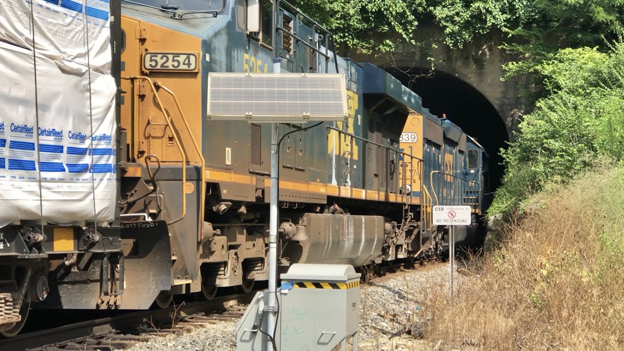 Train Disappears Into City Railroad Tunnel!  Train On Tight Curve With DPU Past Abandoned Hobby Shop
