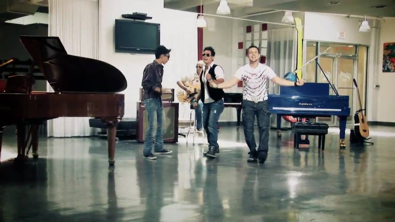 Santi Duo Feat. Lorenzo Duarte - 