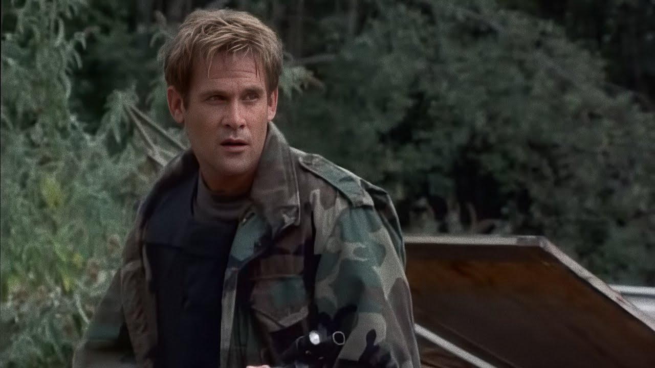 Охотники за головами (1996) Он нужен им живым... Но мафия хочет его смерти!