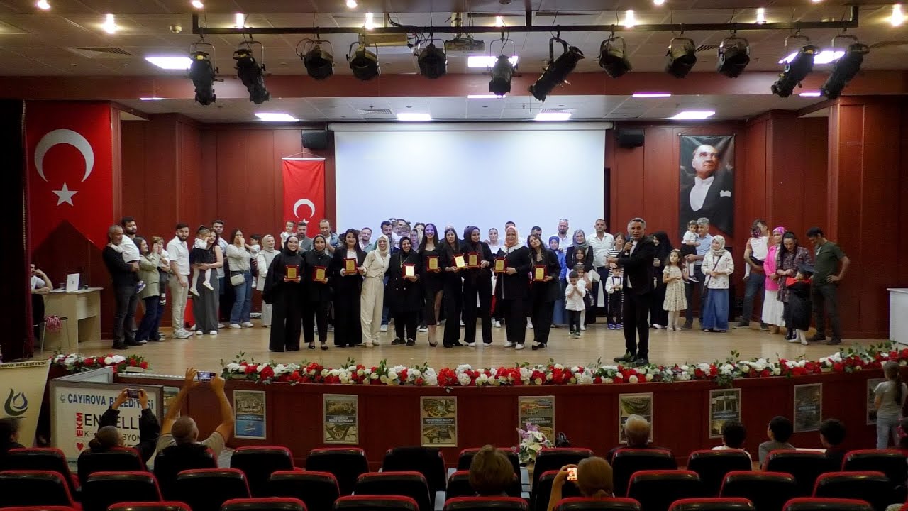 Alfa Kuşağı Anaokulu 2025 Yıl Sonu Gösterisi 17. Perde Madalya Töreni, Plaket Sunumu ve Kapanış