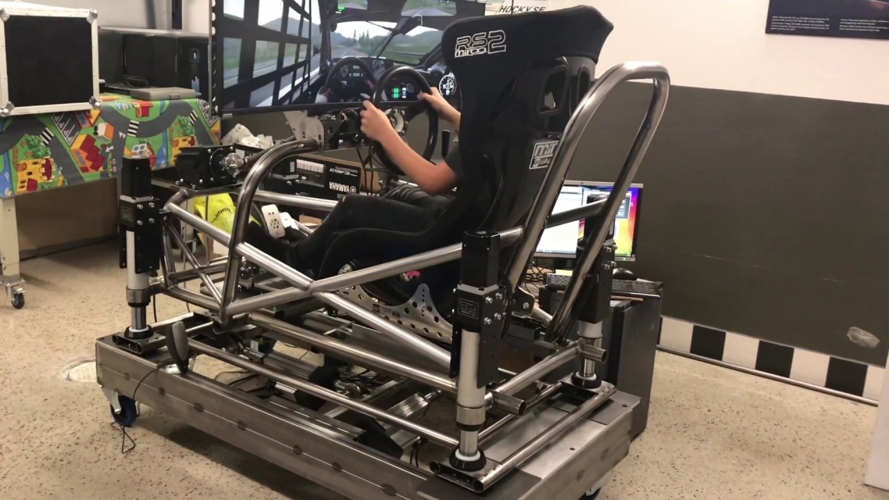 Motion racing simulator - Project CARS 2, Gustav driving IMSA Audi