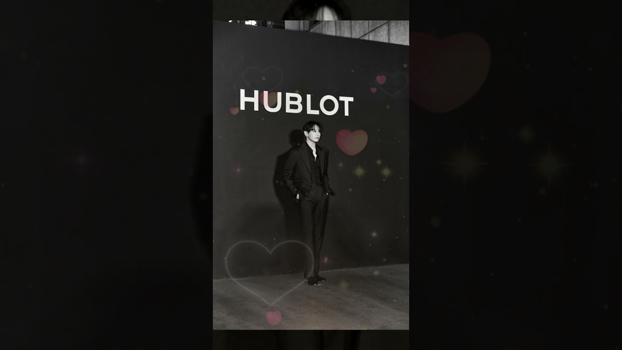 Момент появления Чонгука на показе Hublot | реакция Тэхёна ARMY лишила дара речи 💜