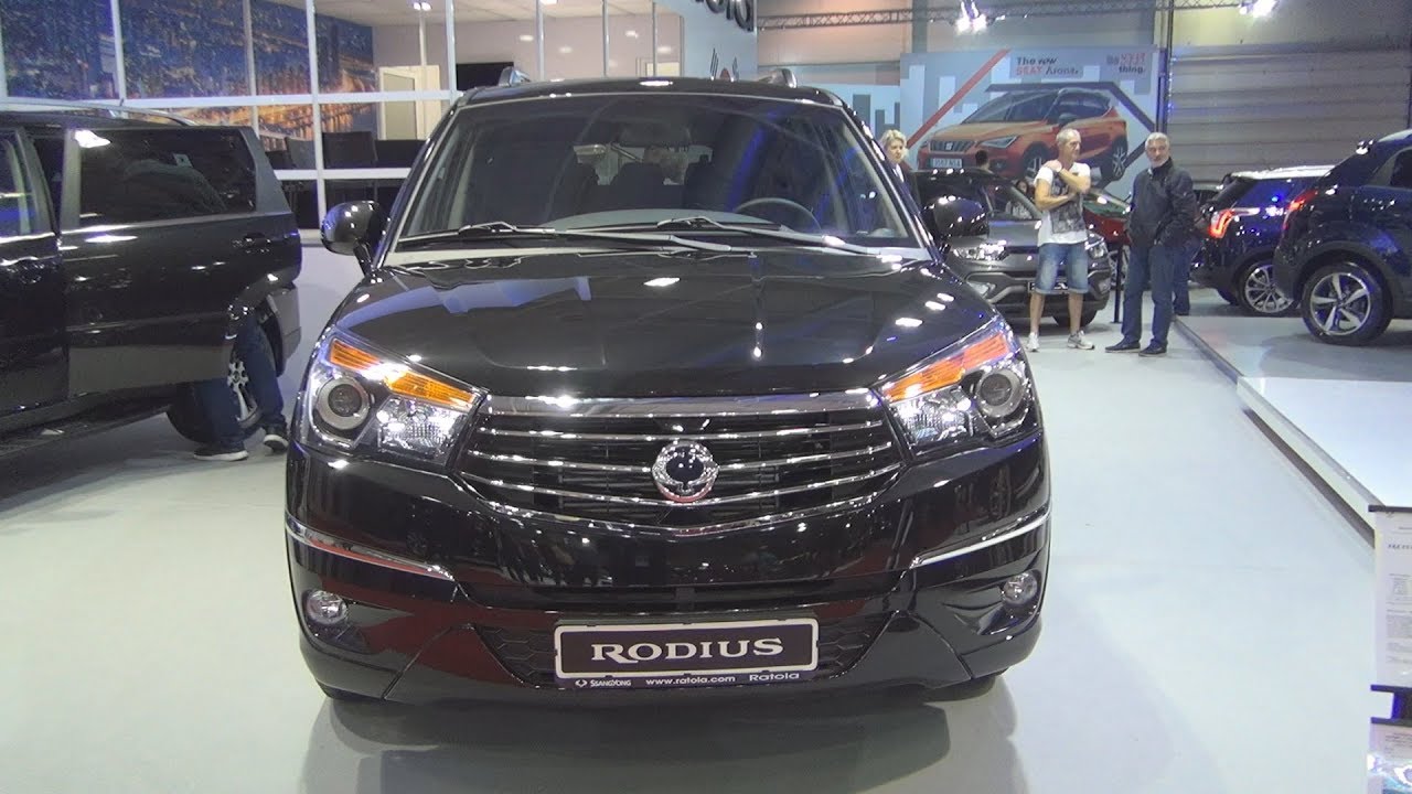 SsangYong Rodius 220 e-XDi 4WD Power Advance (2018) Exterior and Interior