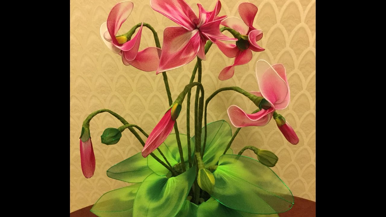 How to make nylon stocking flowers - Cyclamen
