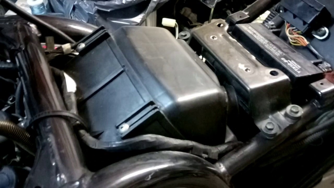 Bandit 1200 Teil 1:  Vergaserausbau