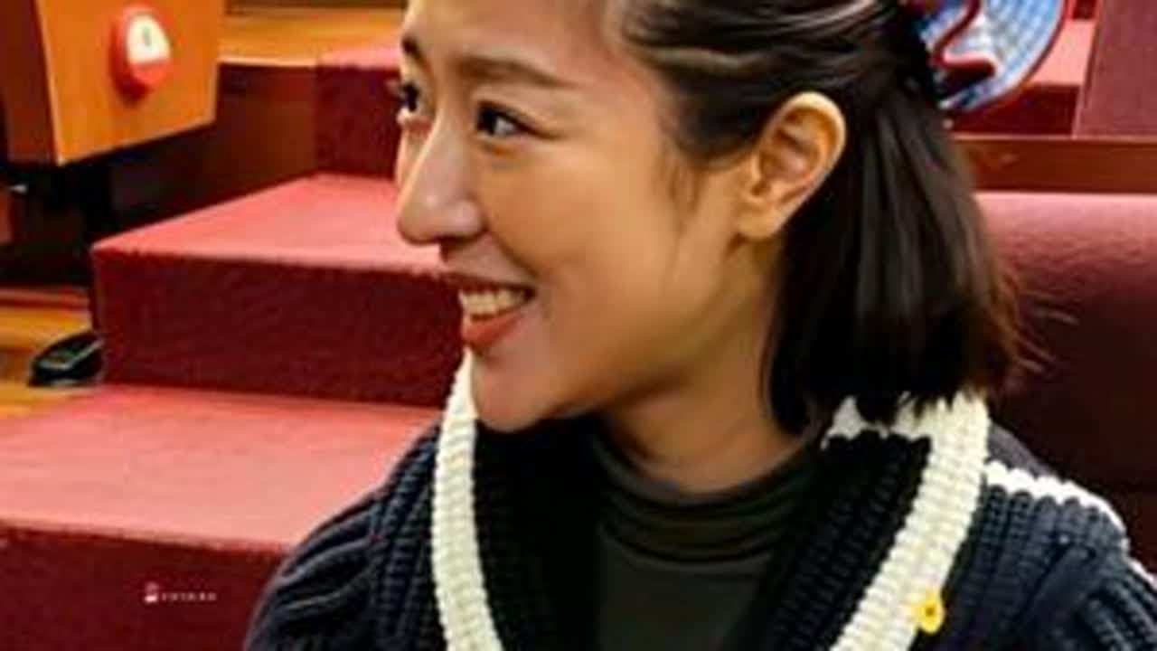 许慧老师专程从深圳赶来，参加孙楚泊和她的朋友们新春音乐会，彩排间隙与自媒体老师互动交流，花絮更精彩，千万不要错过哦#许慧 #二胡 #新春音乐会 #彩排 #花絮更精彩 @许慧💖 @孙楚泊的日常😊